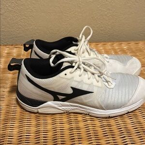 Mizuno White and Black Wave Supersonic 2 Volleyball Shoes